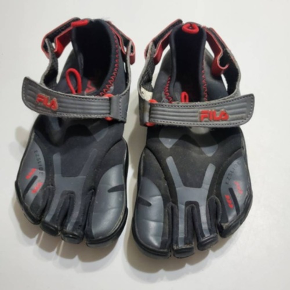 Fila Boys EZ Slide Water Shoes Black Red Barefoot Hook And Loop Skele Toes 2